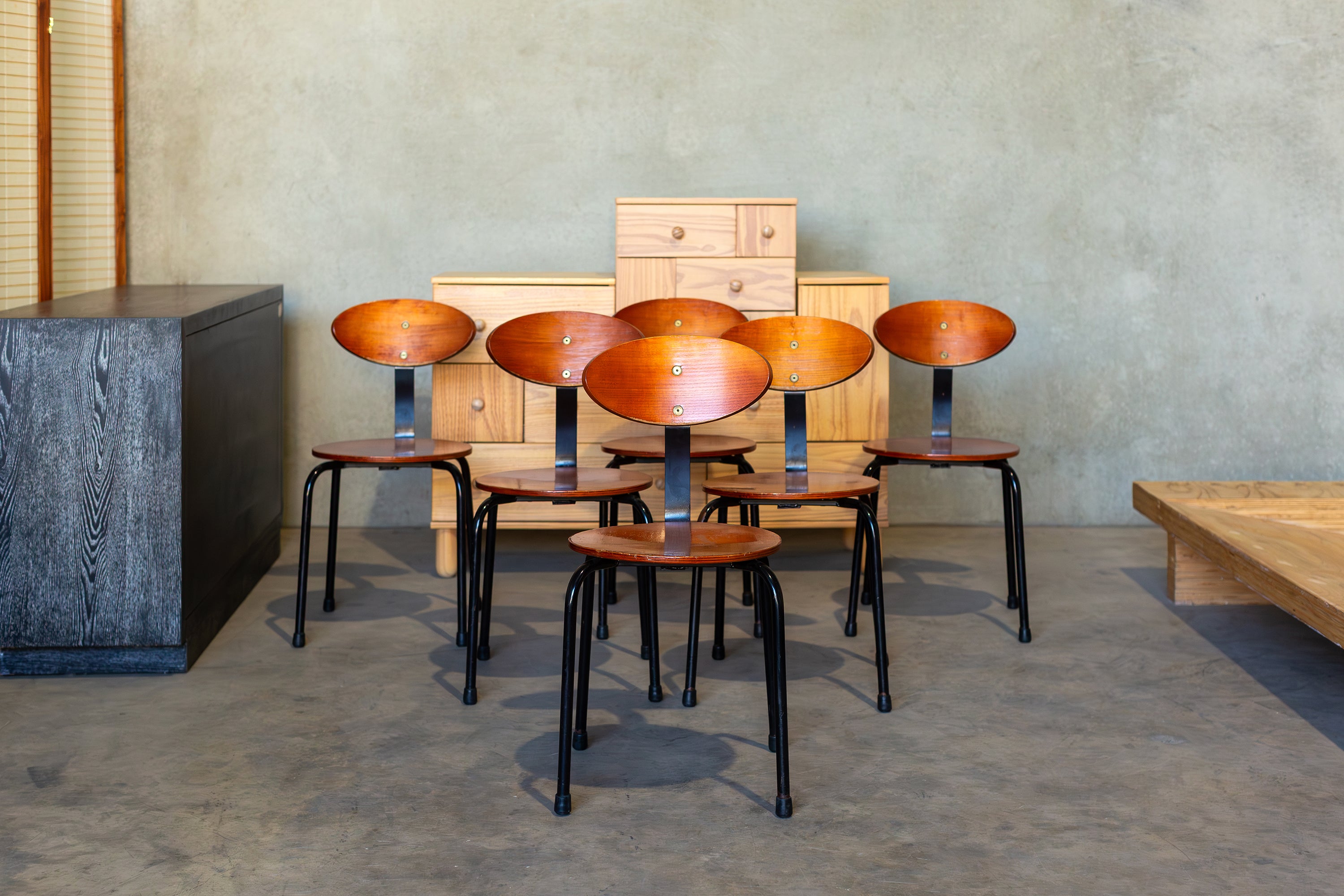 Set of six James Richardson dining chairs with sculpted plywood seats